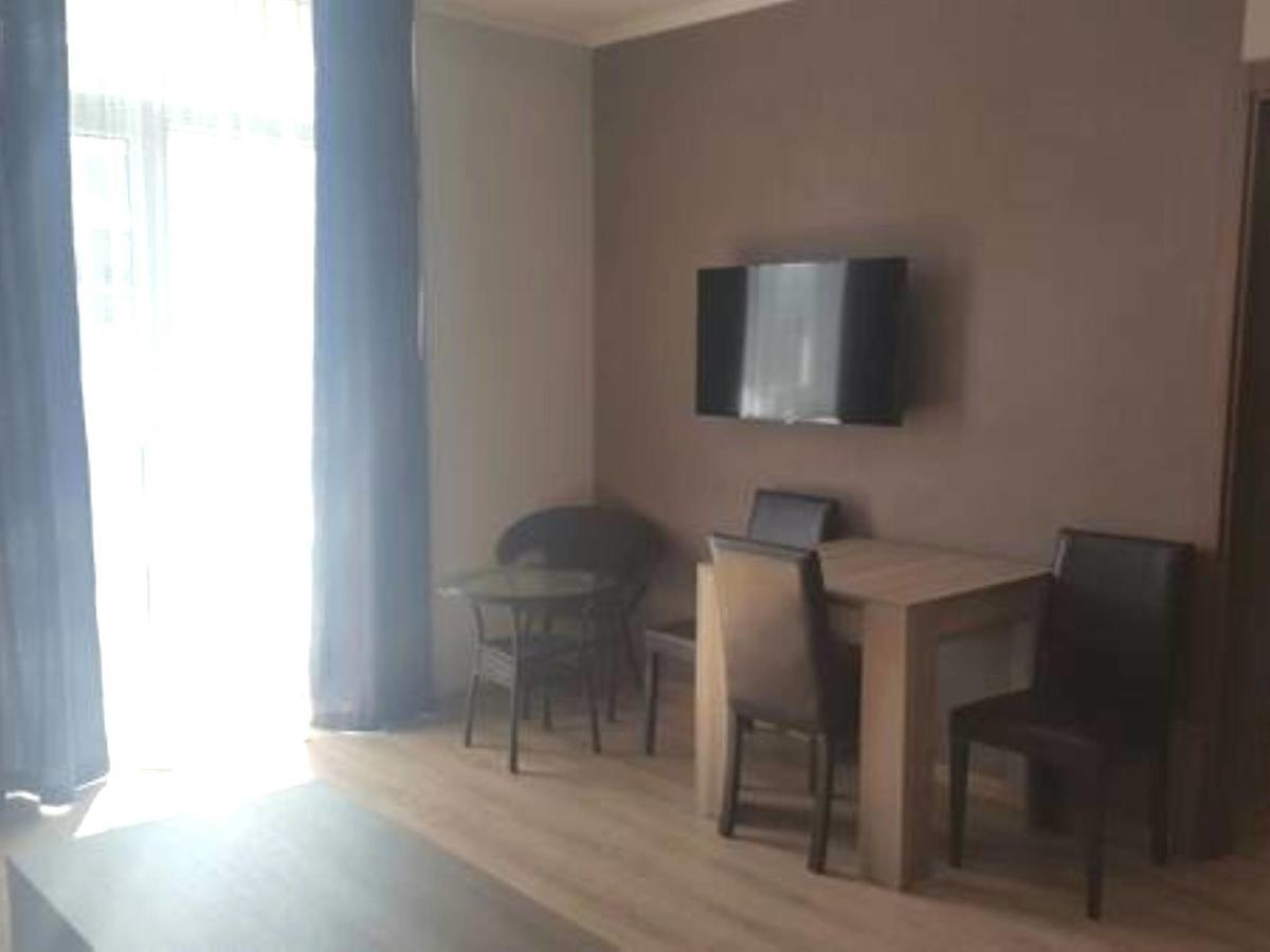 Apart Hotel In Black Sea Tower Batumi Eksteriør billede