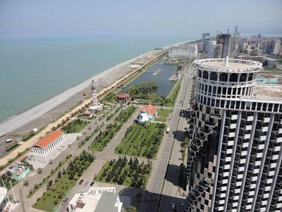 Apart Hotel In Black Sea Tower Batumi Eksteriør billede