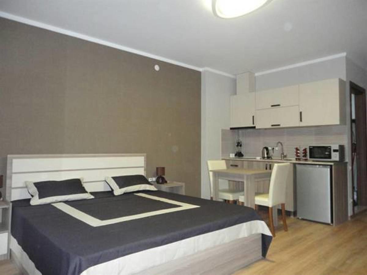 Apart Hotel In Black Sea Tower Batumi Eksteriør billede