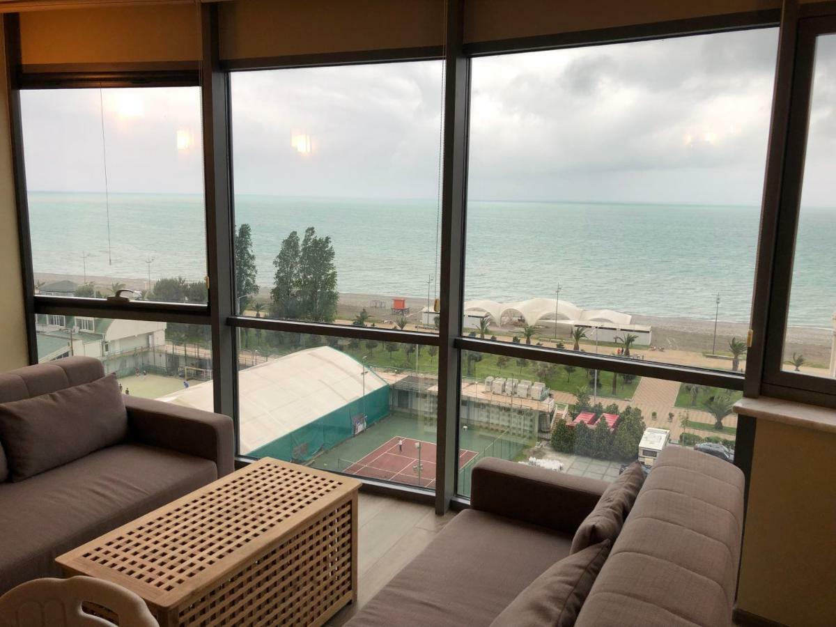 Apart Hotel In Black Sea Tower Batumi Eksteriør billede